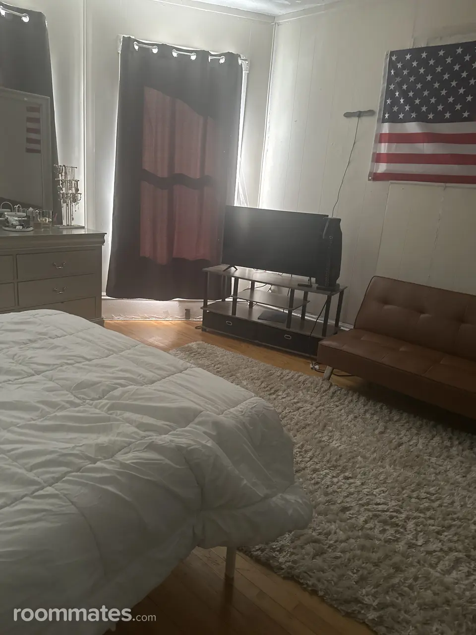 Profile photo 2 of 3