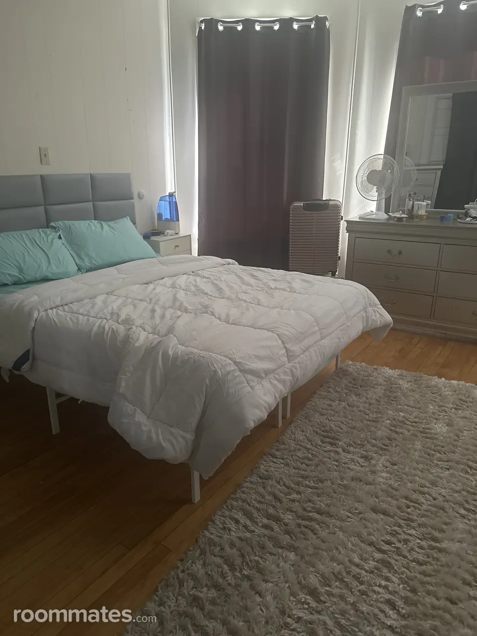 Profile photo 1 of 3