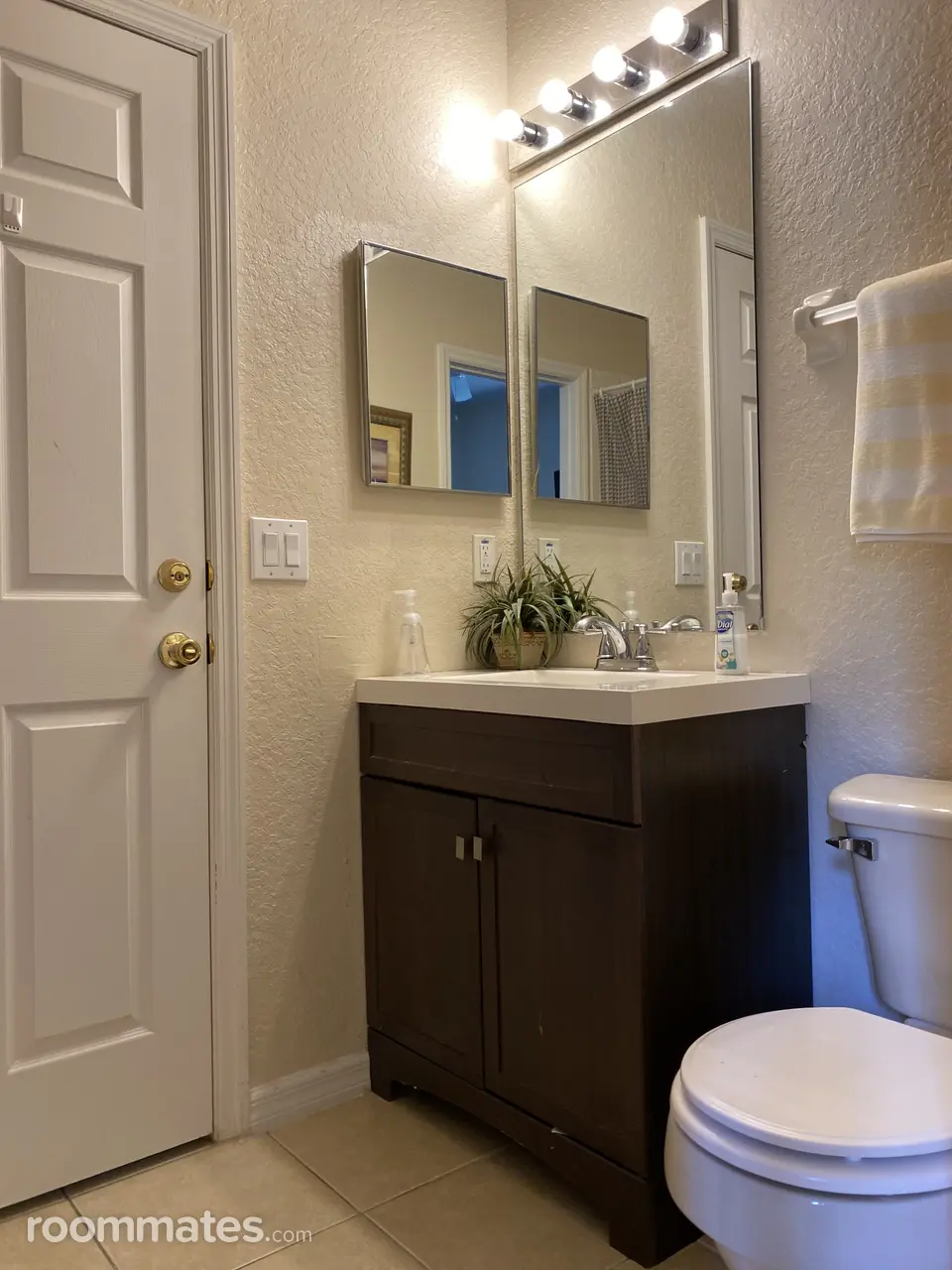 Profile photo 6 of 8