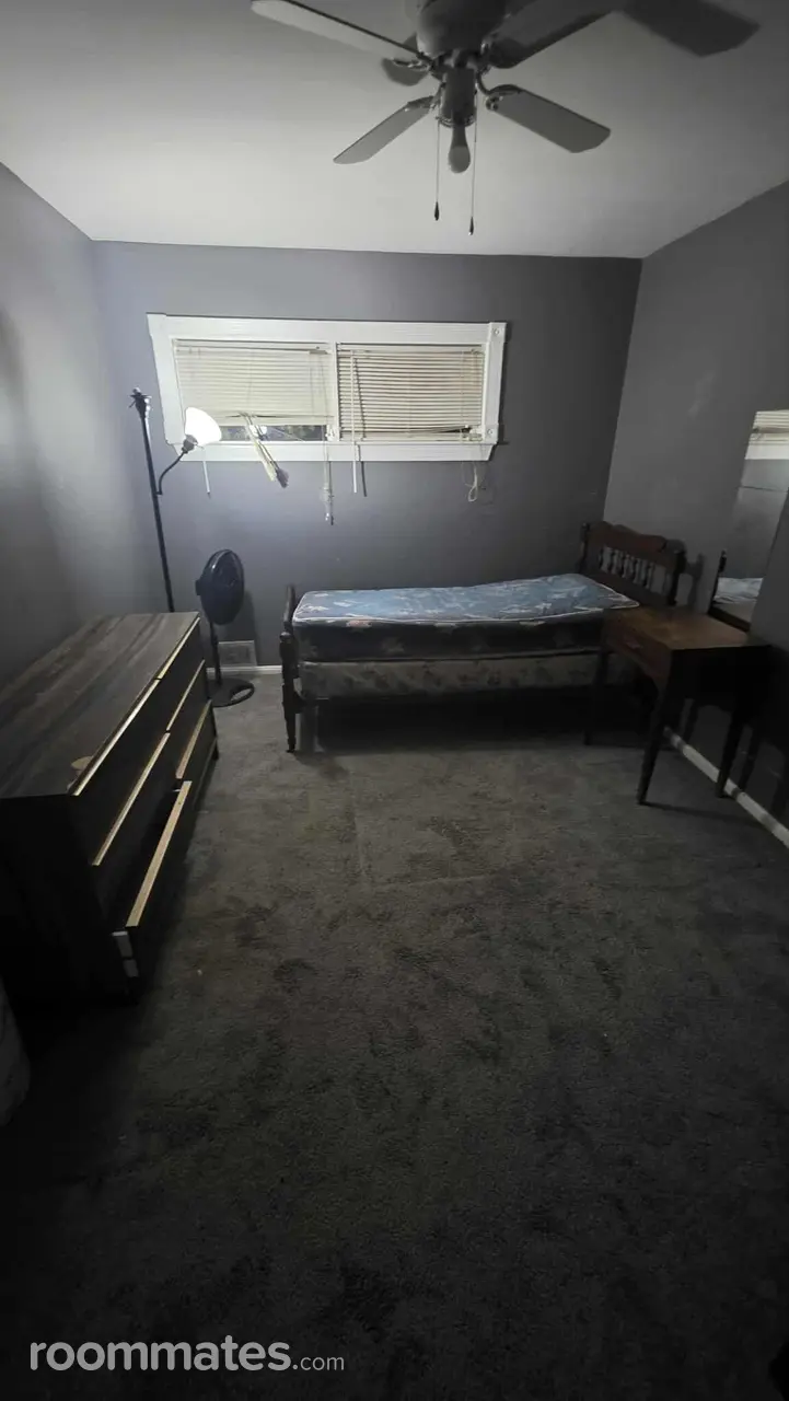 Profile photo 2 of 10