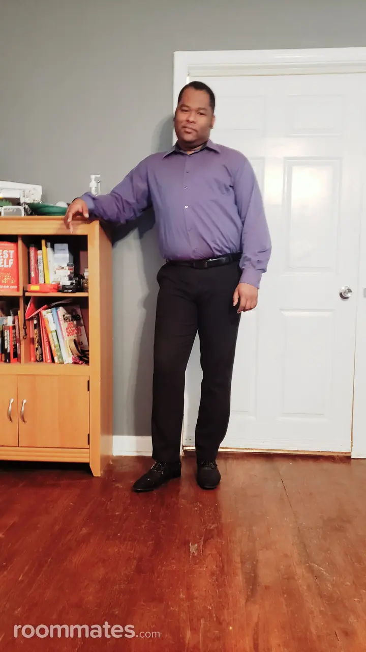 Profile photo 6 of 10