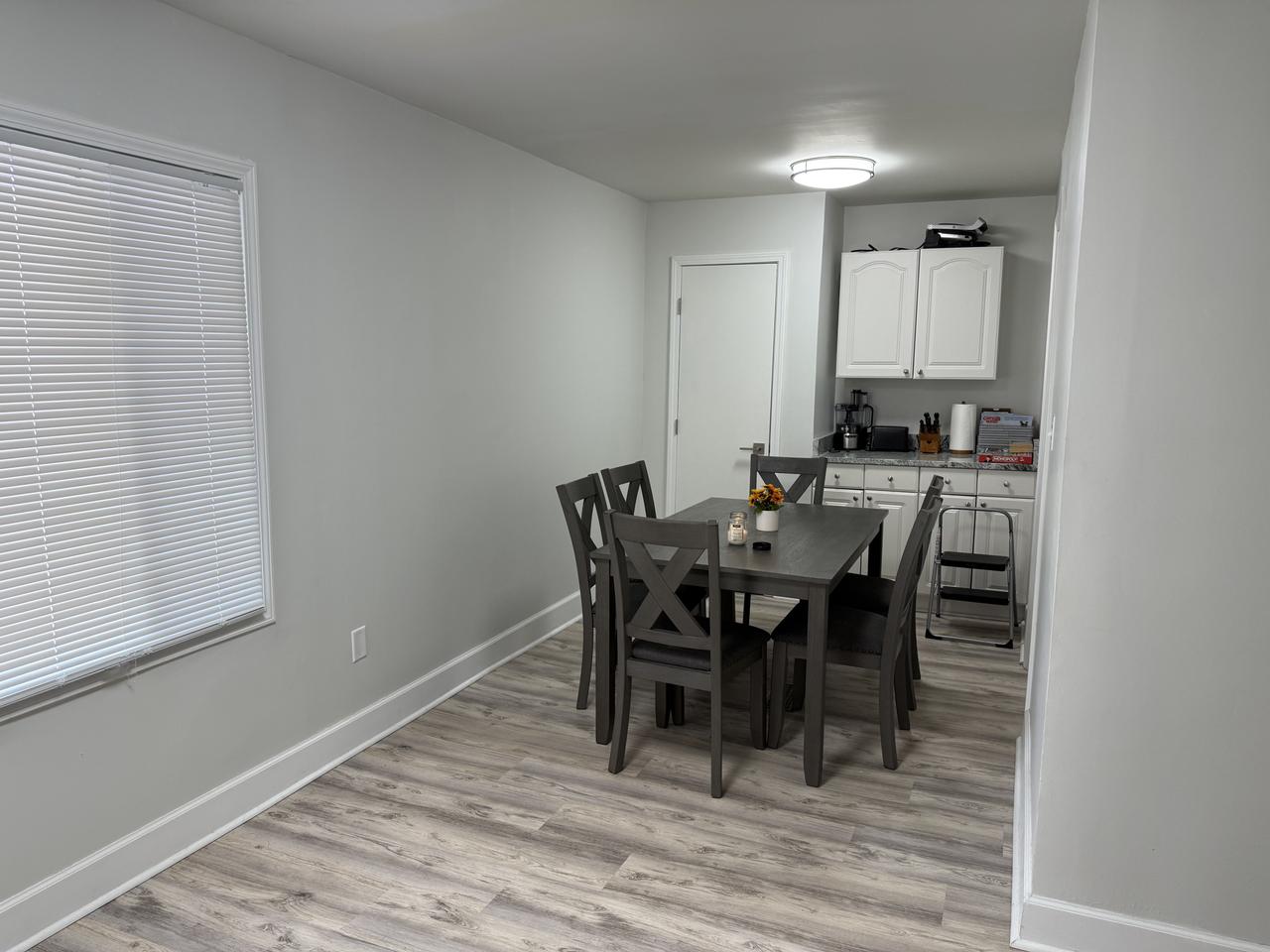 Profile photo 7 of 11