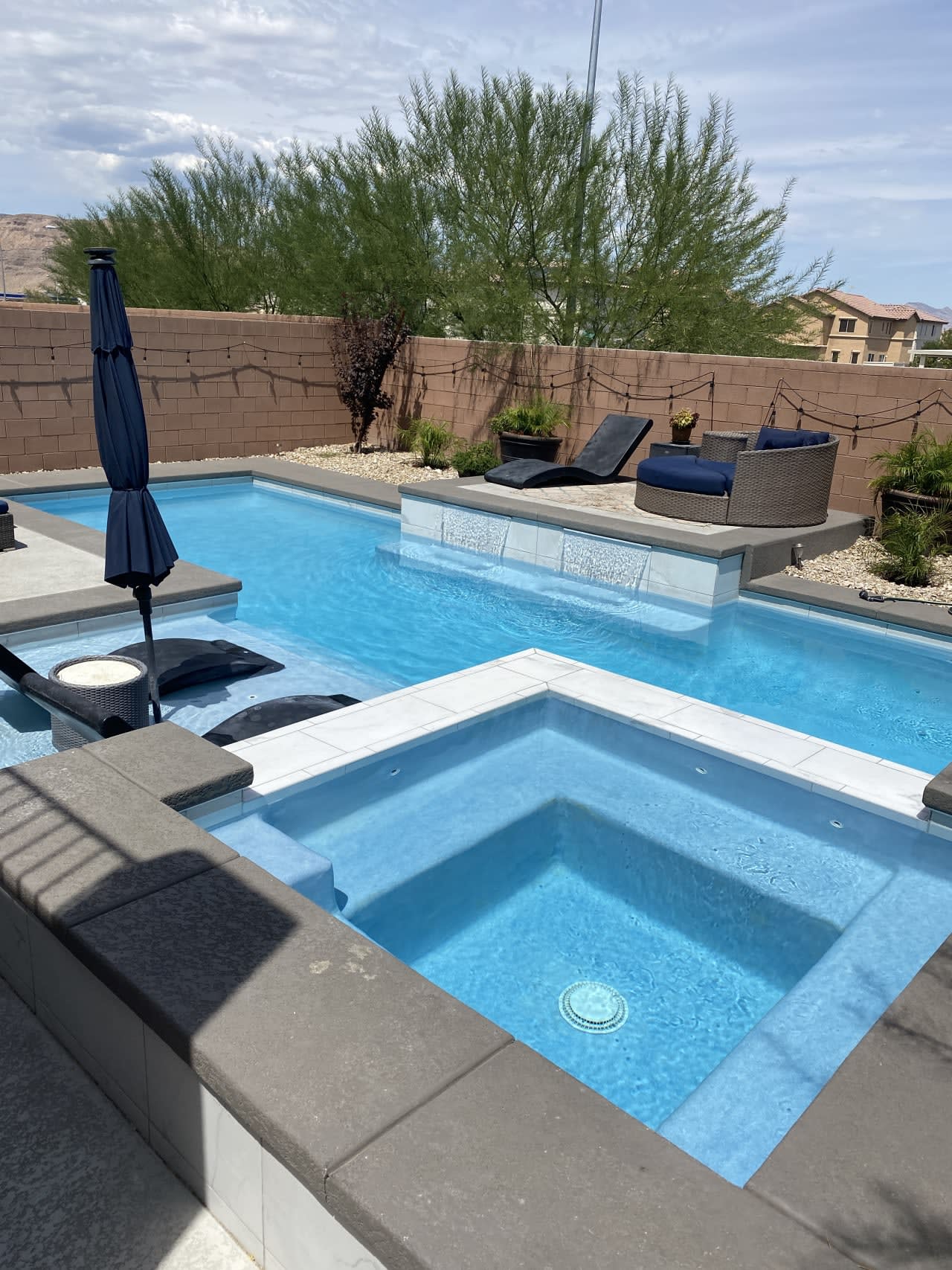 Profile photo 6 of 12