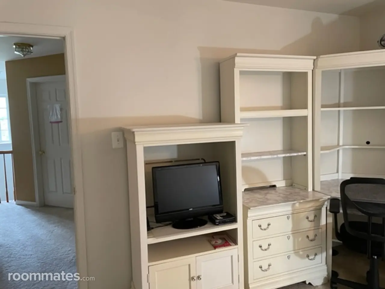 Profile photo 4 of 5