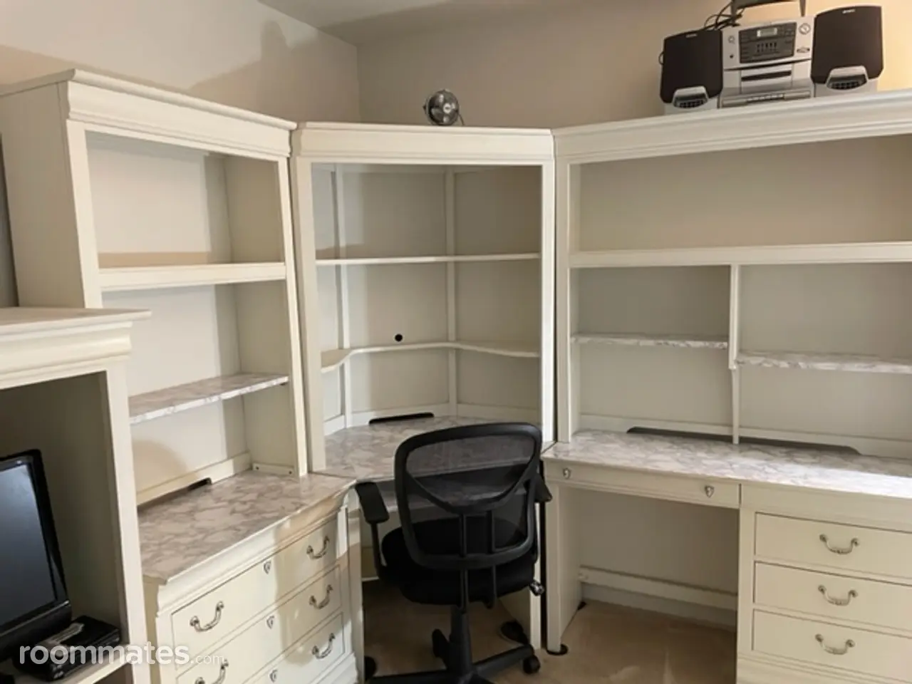 Profile photo 1 of 5