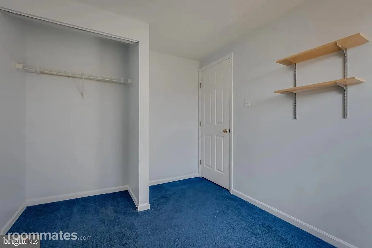 Profile photo 2 of 4