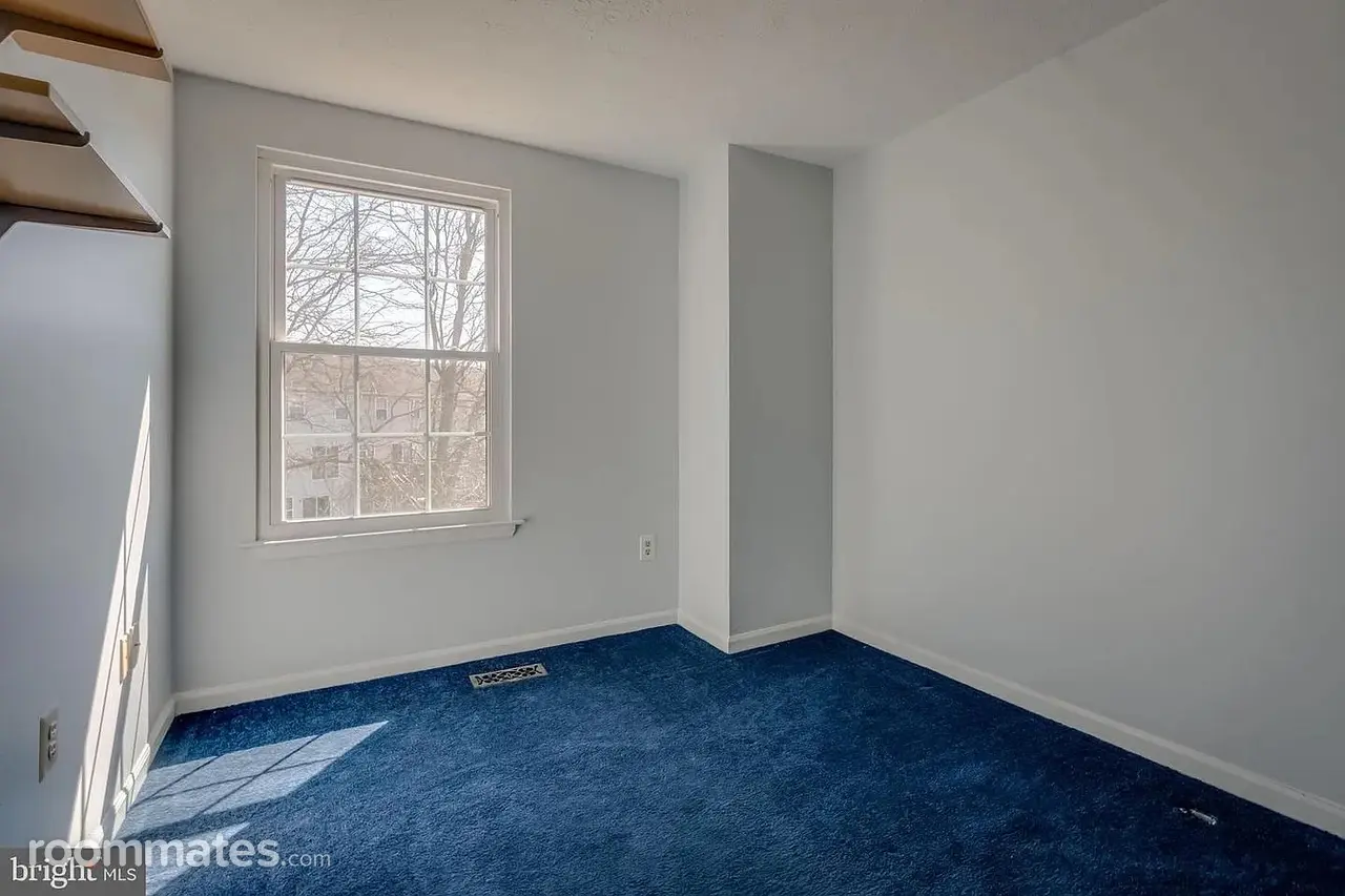 Profile photo 3 of 4