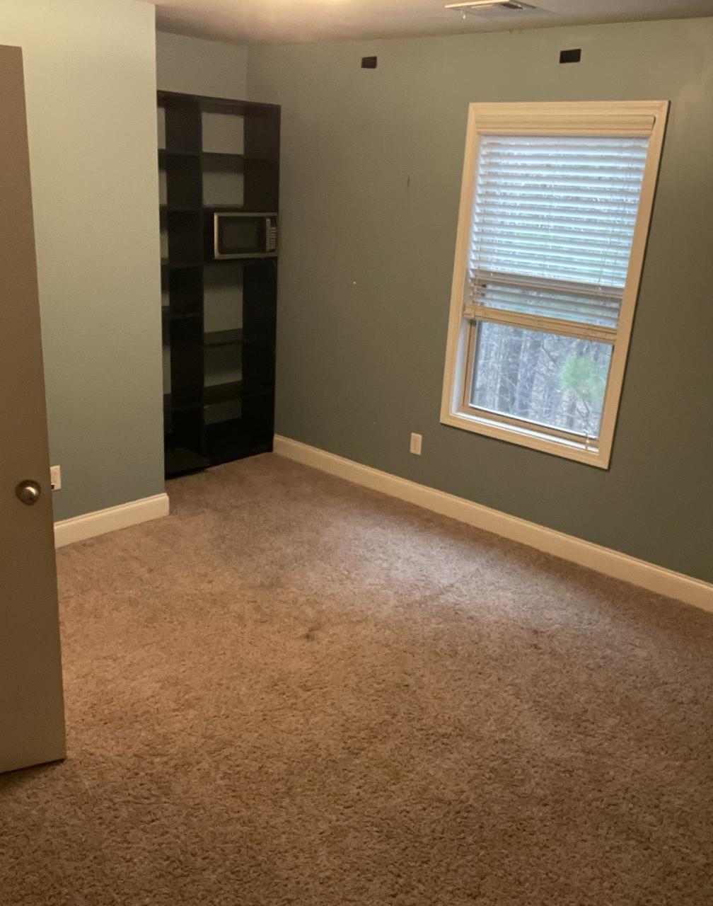 Profile photo 3 of 8