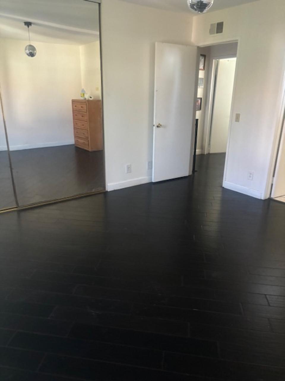 Profile photo 6 of 7