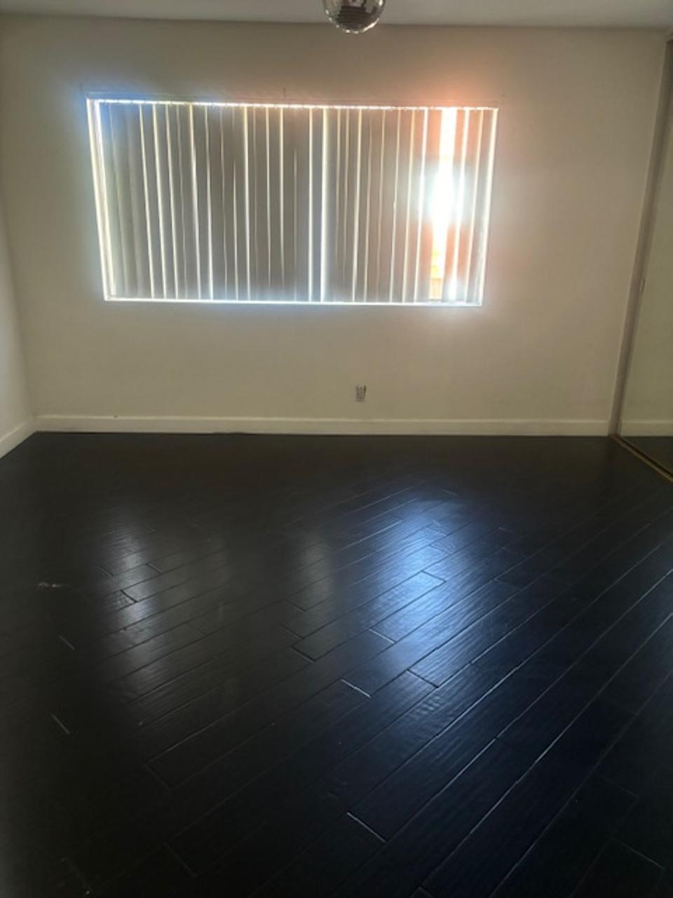 Profile photo 3 of 7