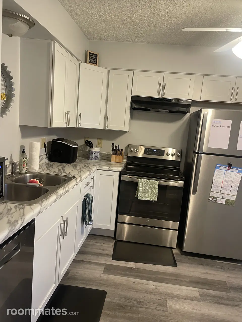 Profile photo 3 of 6