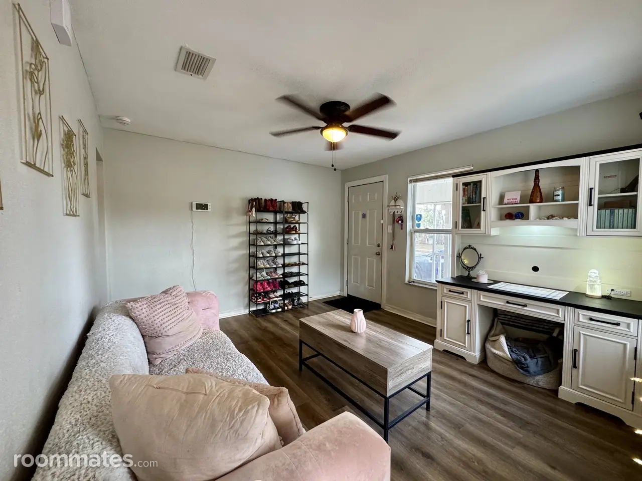 Profile photo 6 of 14