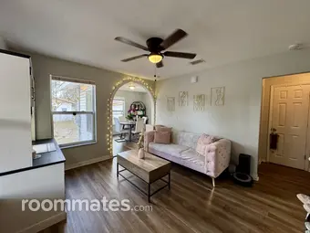 Room for rent in Tampa FL $700, house