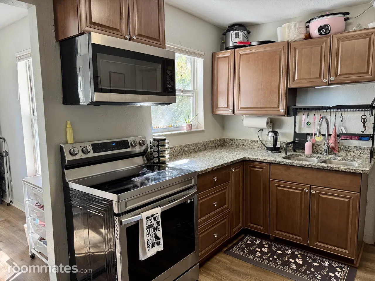 Profile photo 4 of 14