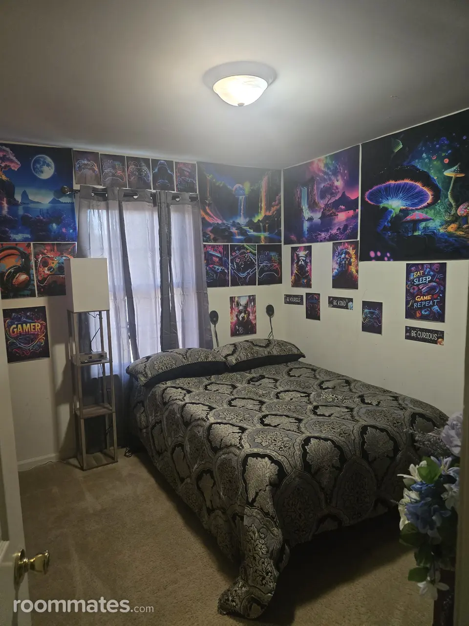 Profile photo 4 of 8