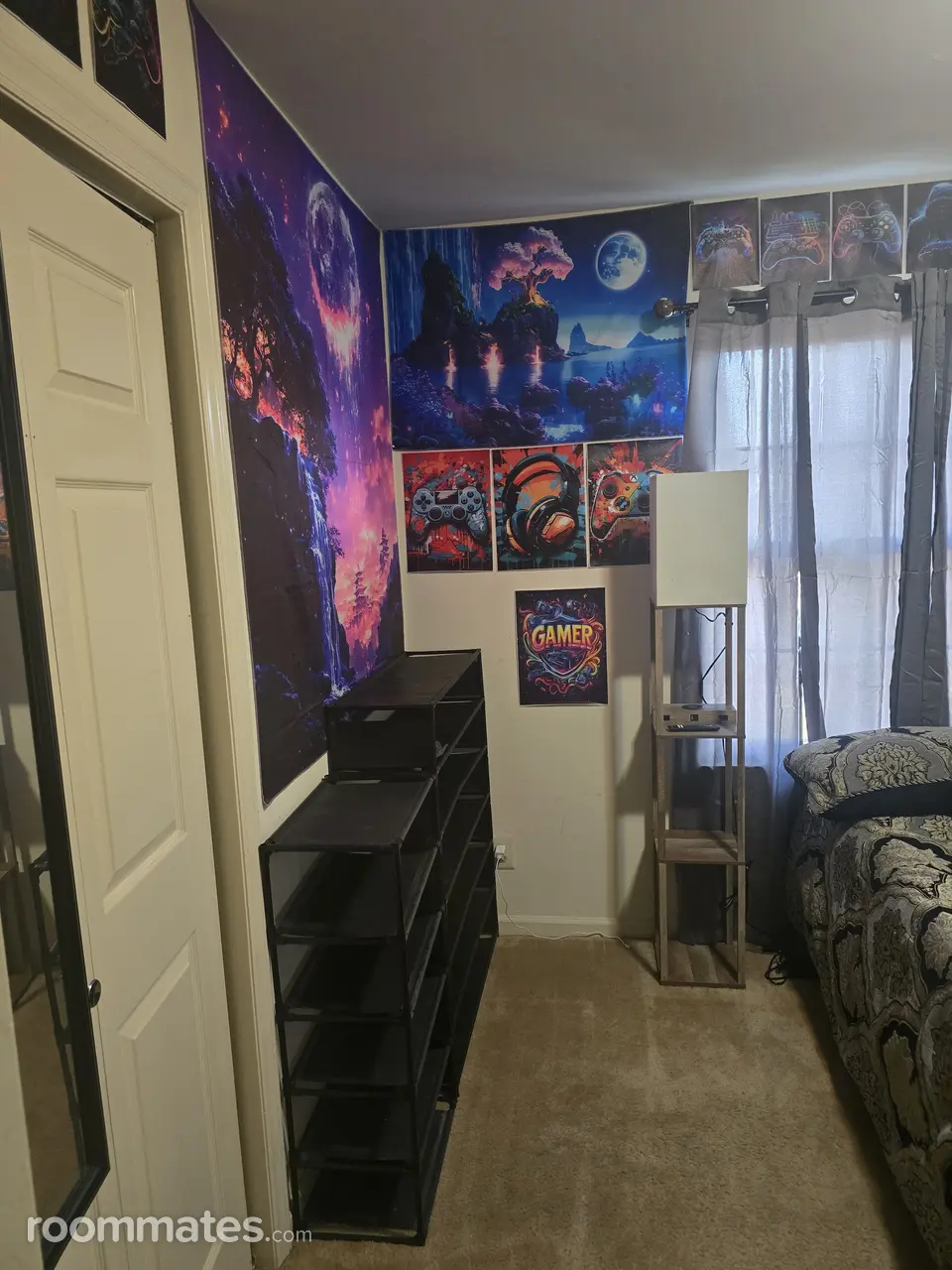 Profile photo 3 of 8