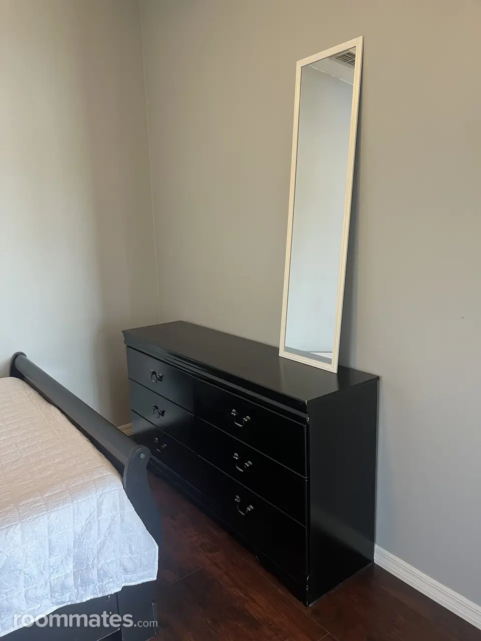 Profile photo 4 of 11