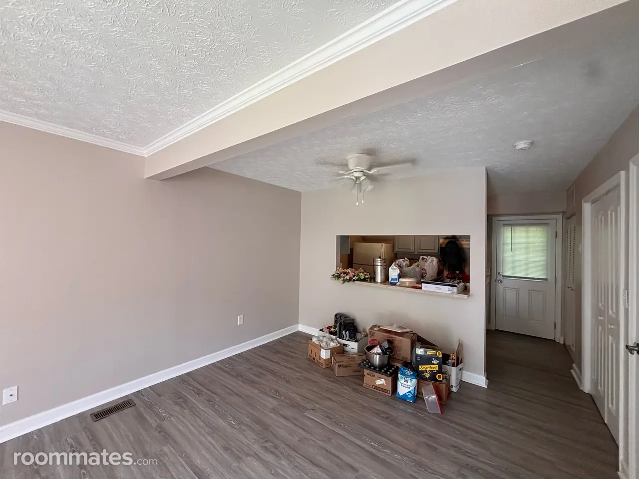 Profile photo 8 of 14