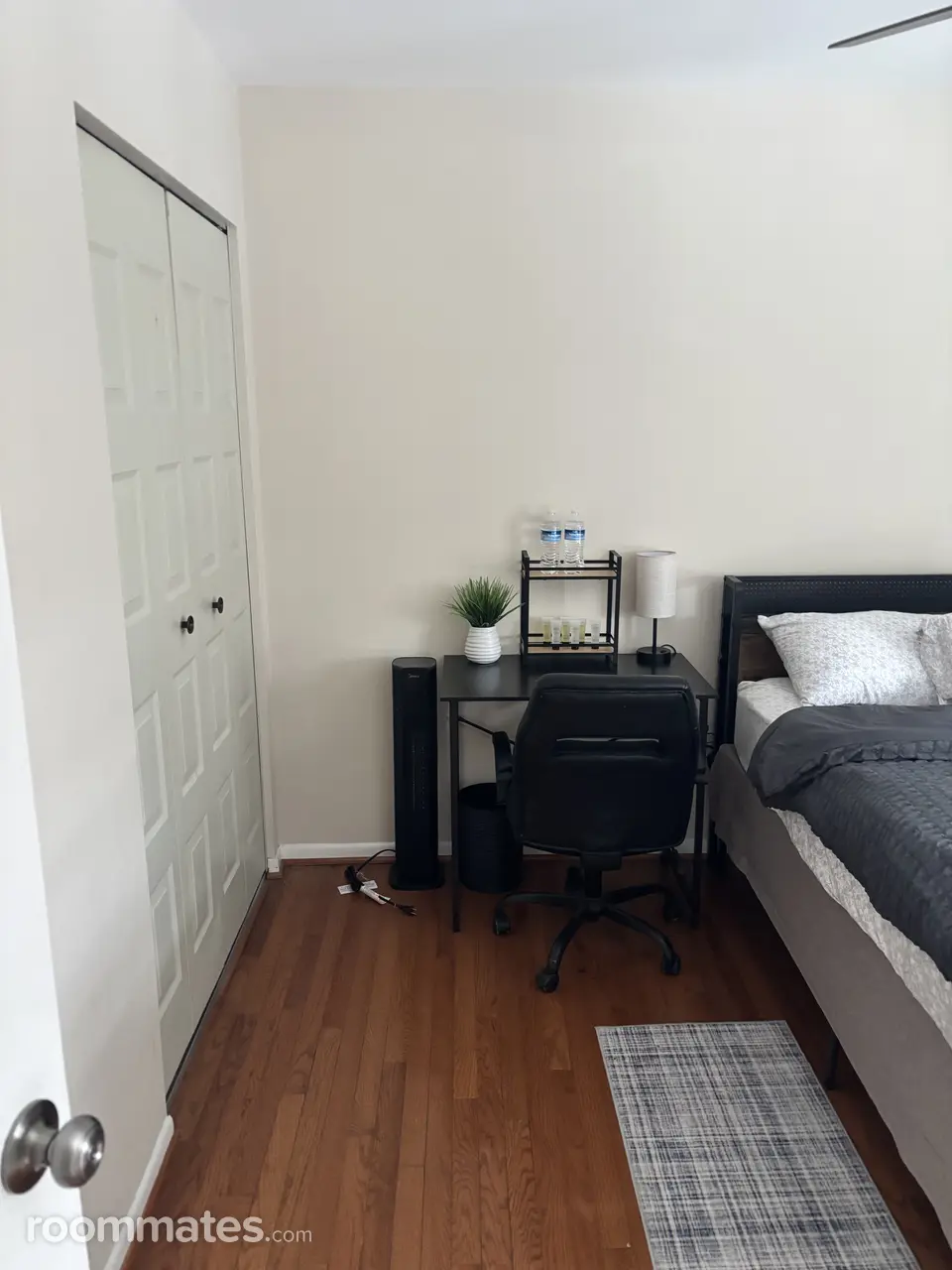 Profile photo 2 of 10