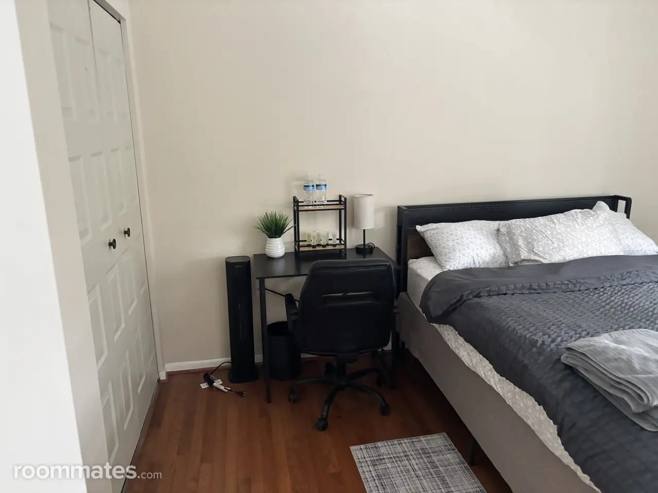 Profile photo 6 of 10