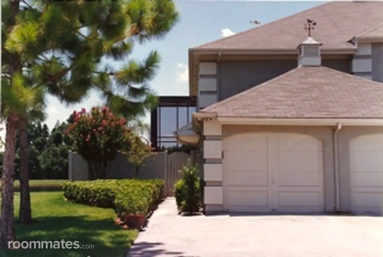 Profile photo 1 of 10