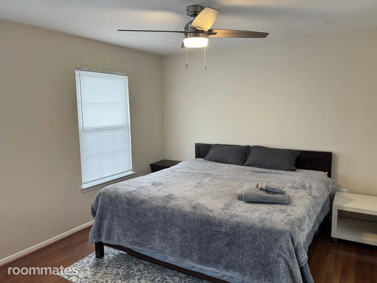 Profile photo 1 of 6