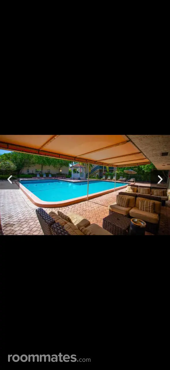 Profile photo 4 of 17