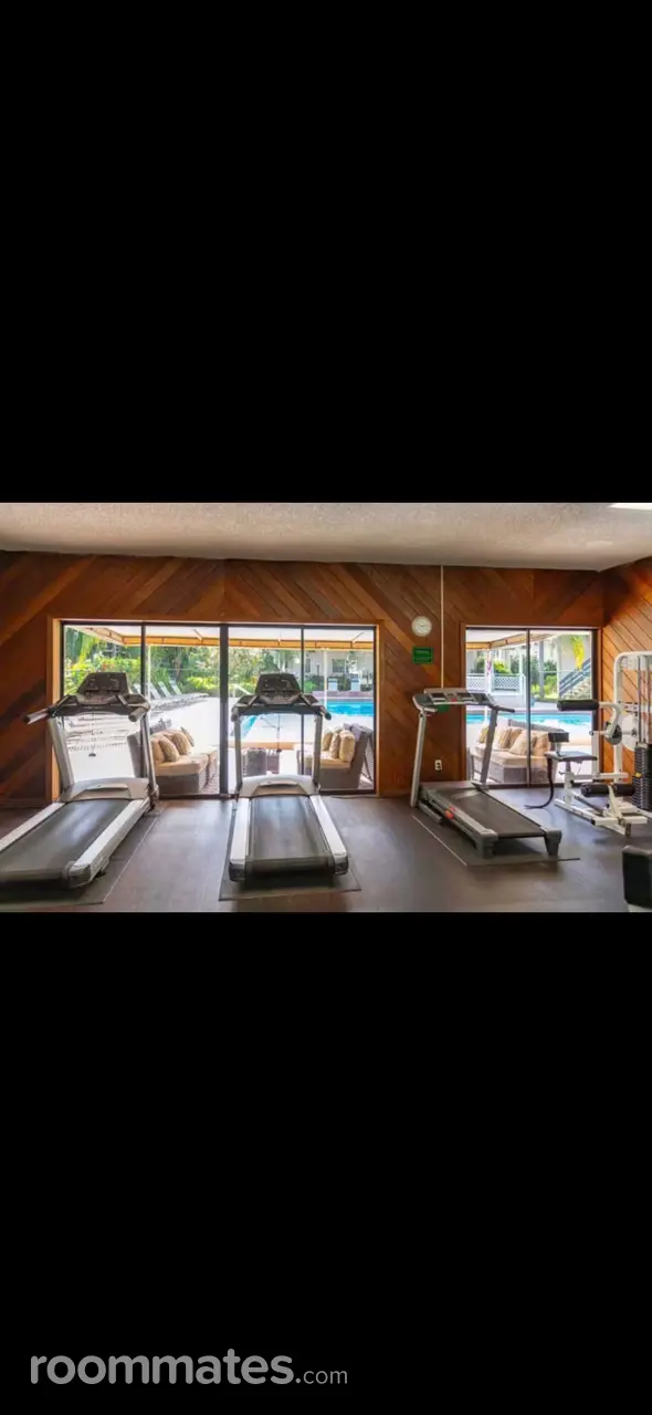 Profile photo 7 of 17