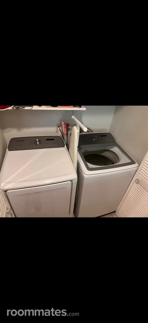 Profile photo 8 of 17