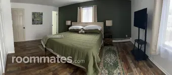 Room for rent in Gates NY $1200, house