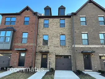Room for rent in Richmond, VA $750, townhouse