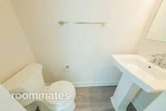 Room for rent in Richmond, VA $750, townhouse