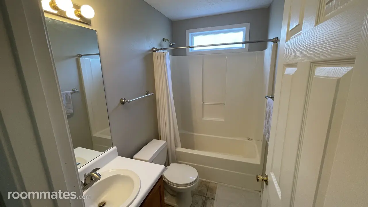 Profile photo 4 of 11