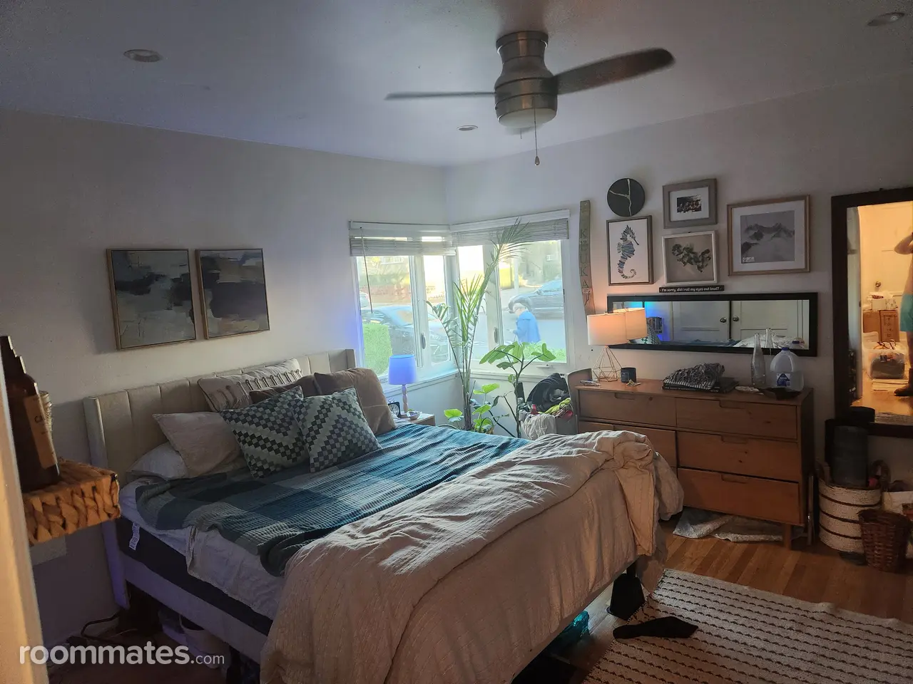 Profile photo 12 of 20