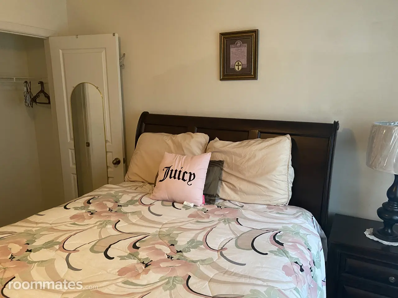 Profile photo 4 of 8