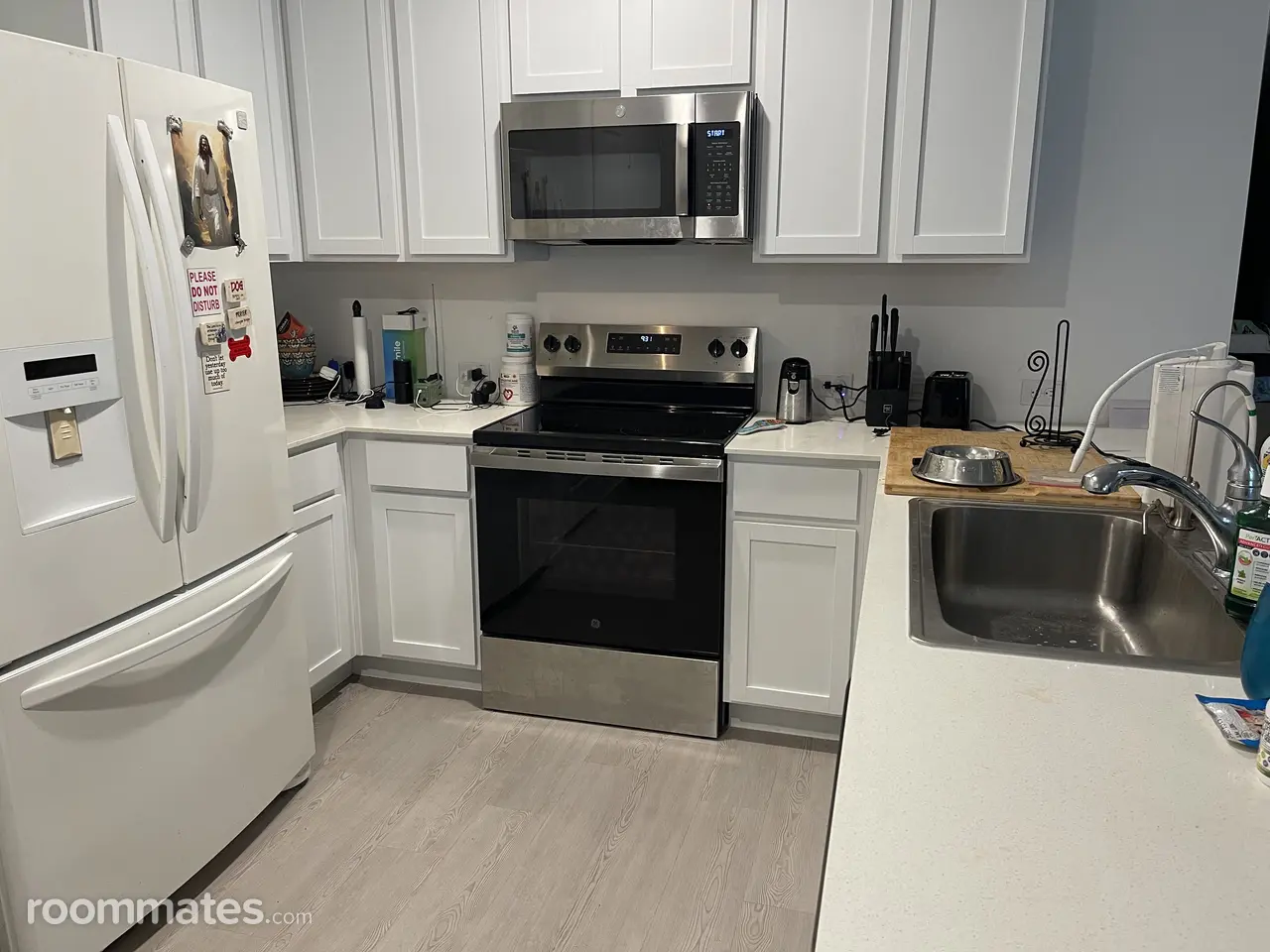 Profile photo 3 of 10