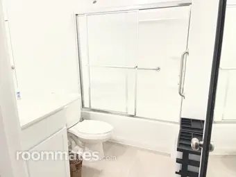 Room for rent in Kerrville TX $800, house