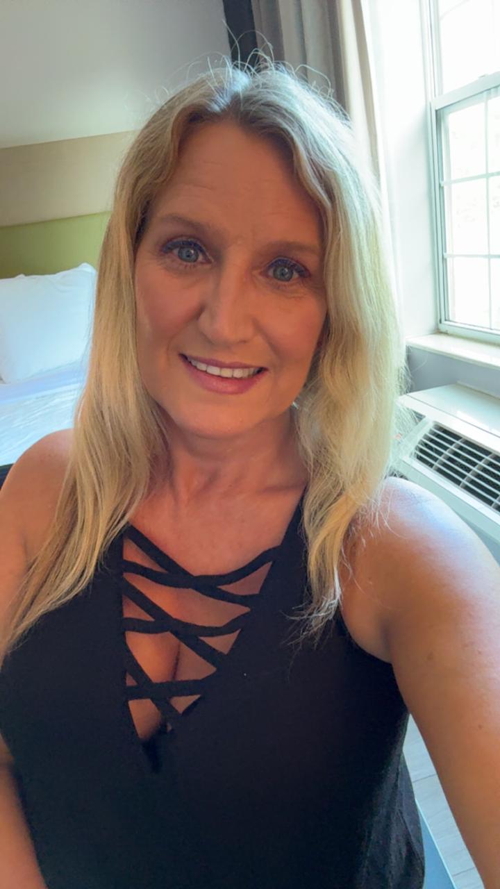 Profile photo 3 of 8