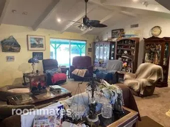 Room for rent in Fresno, CA $800, house