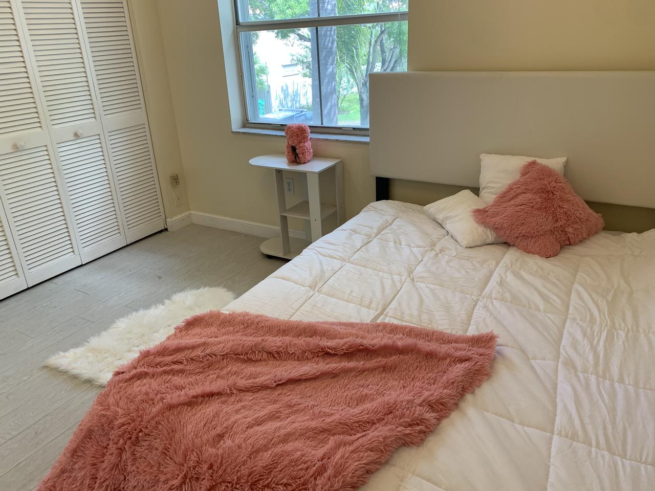 Profile photo 1 of 11