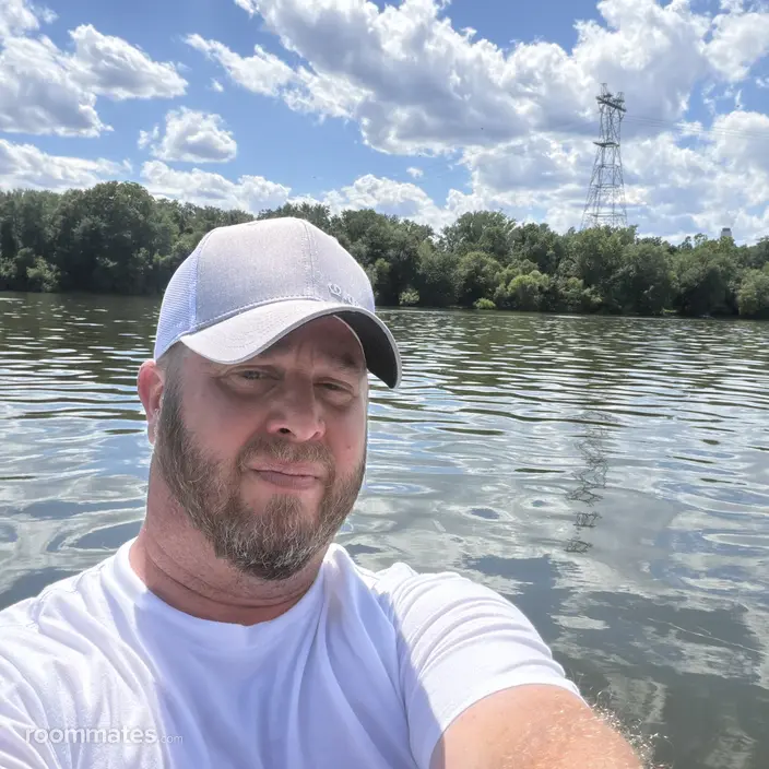 Roommate looking York, PA, $900