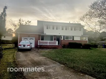 Room for rent in Norfolk VA $650, house