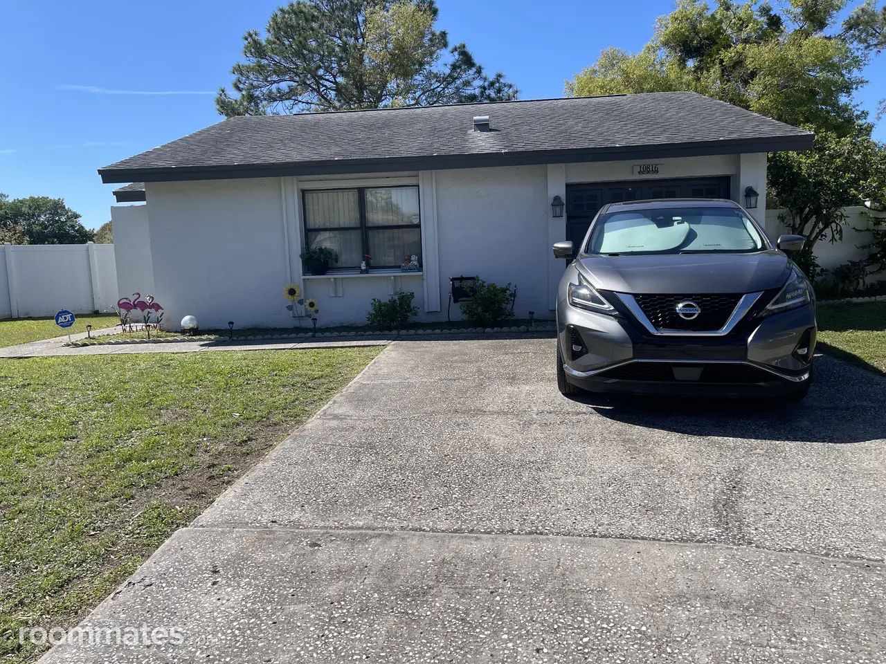 Profile photo 7 of 10