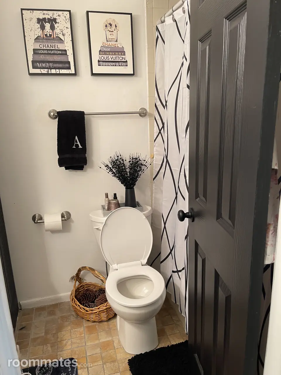 Profile photo 4 of 10