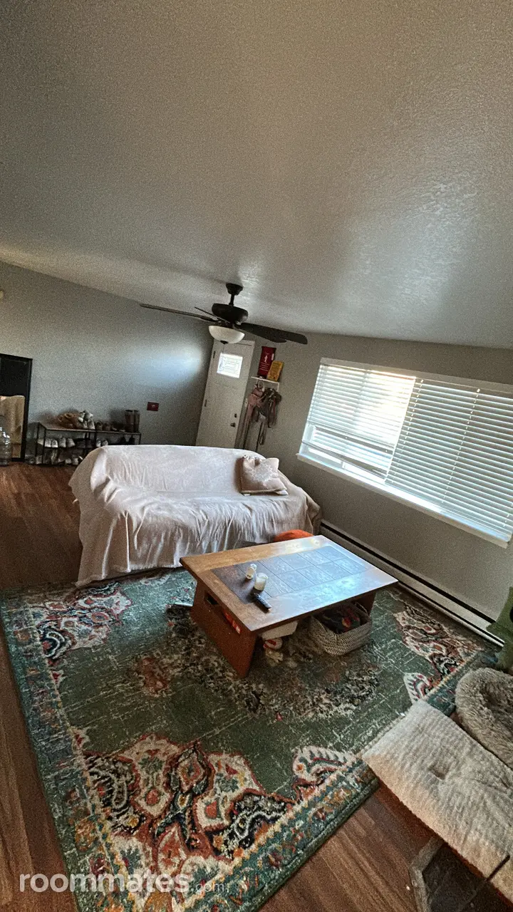 Profile photo 8 of 13