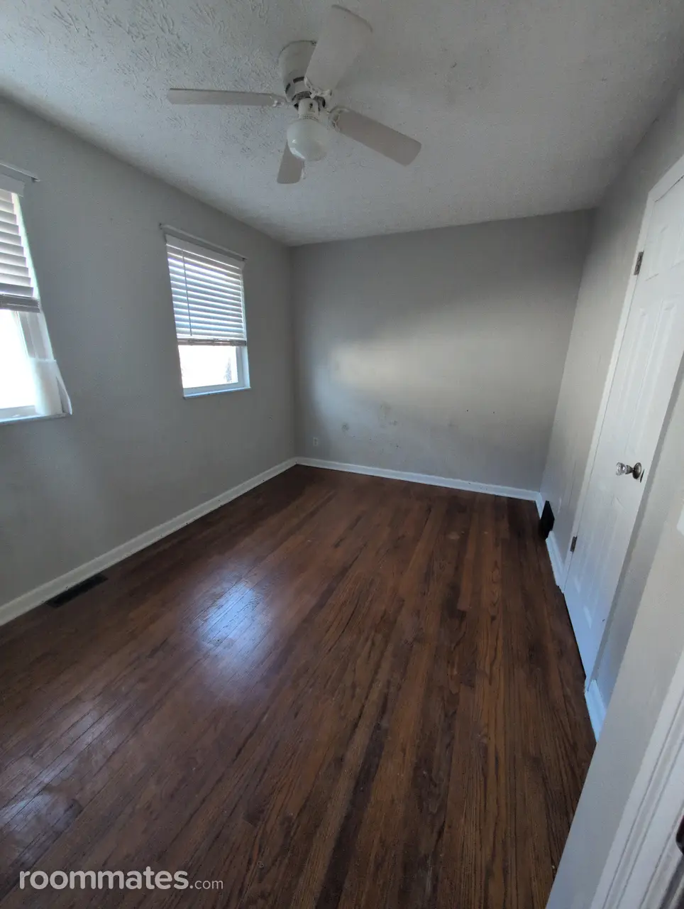 Profile photo 2 of 5