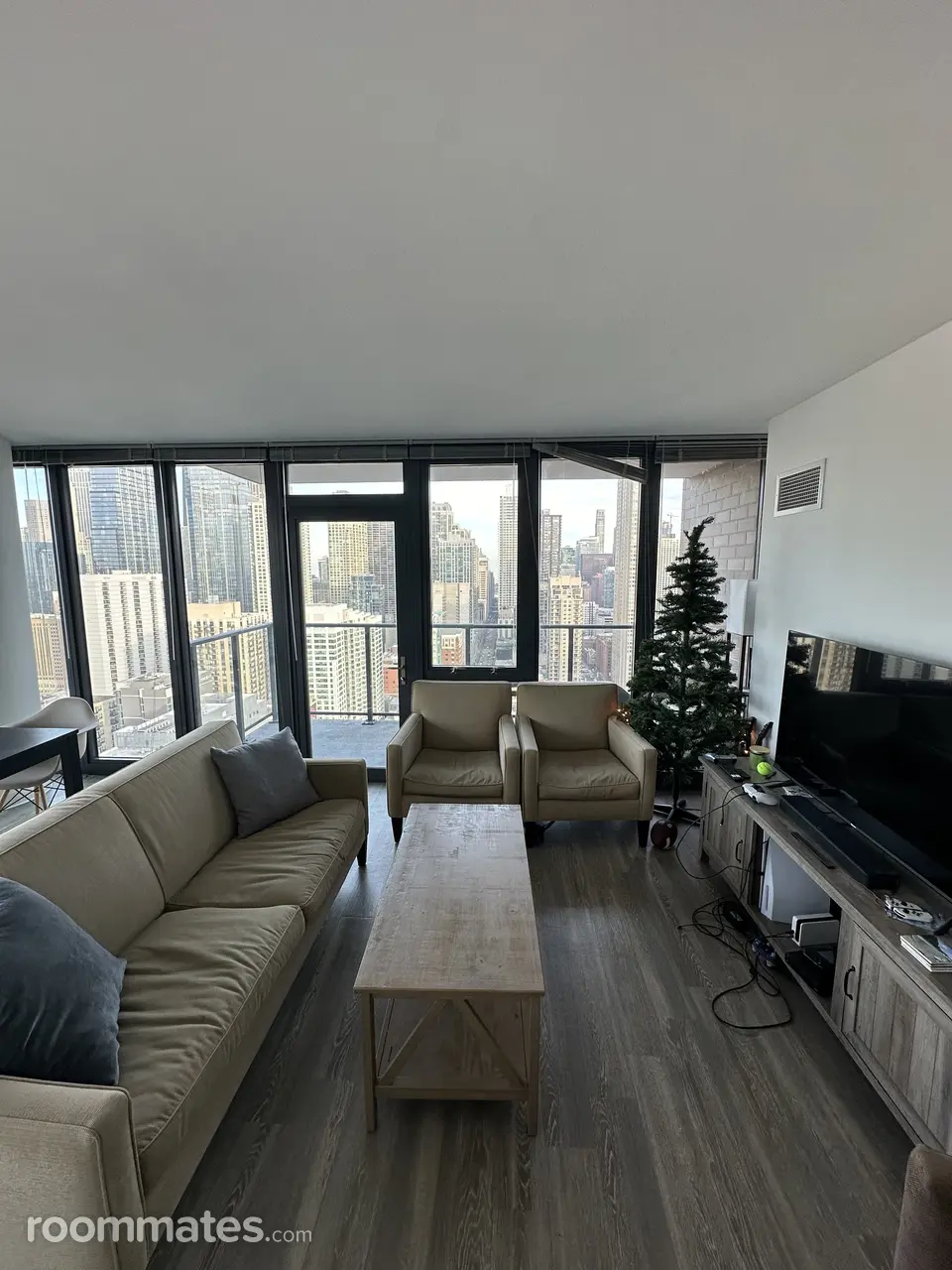 Profile photo 4 of 21