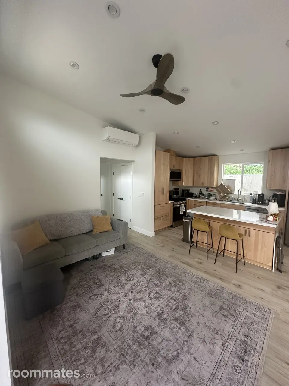 Profile photo 8 of 13