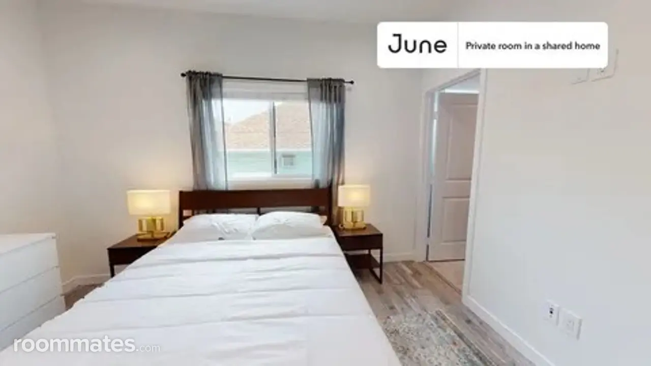 Profile photo 2 of 5