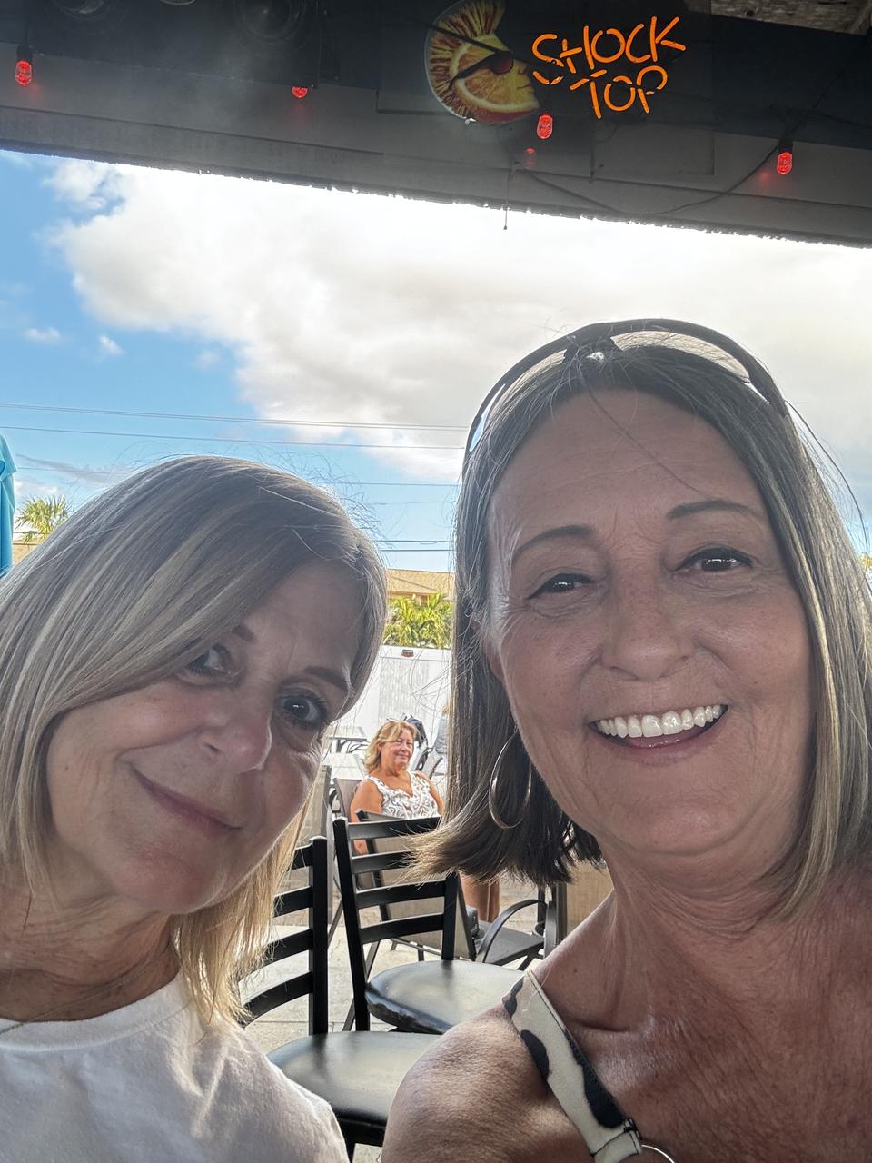 Profile photo 11 of 17